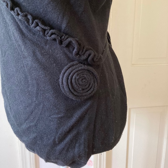 Silk Cashmere Ruffled V Neck with Flower Accent - Picture 7 of 9